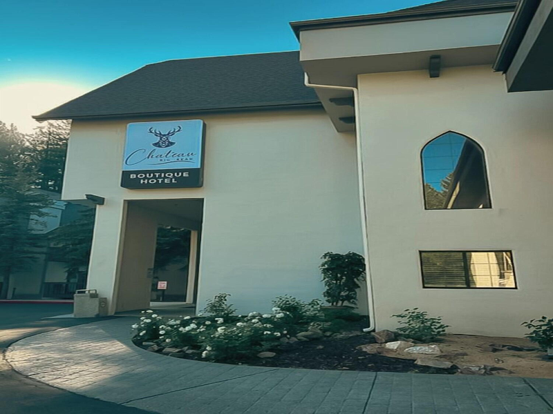 Chateau Big Bear Boutique, Bw Signature Collection image