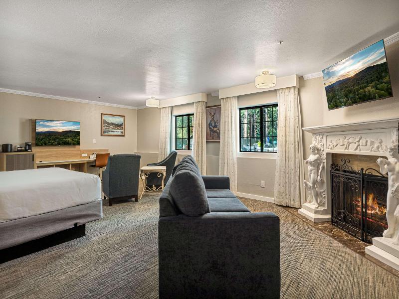 Chateau Big Bear Boutique, Bw Signature Collection image