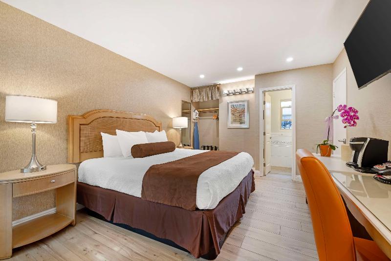 Best Western Plus Cabrillo Garden Inn