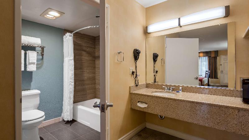 Best Western Palm Garden Inn image