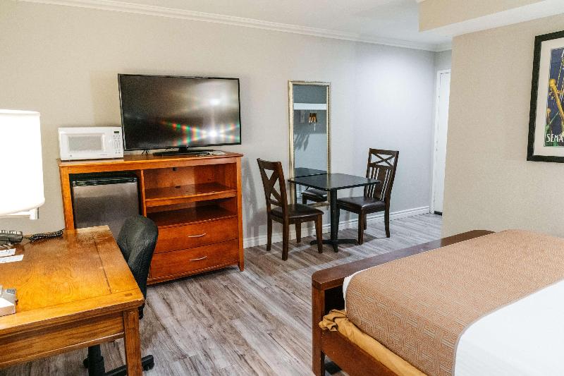 Best Western Palm Garden Inn image