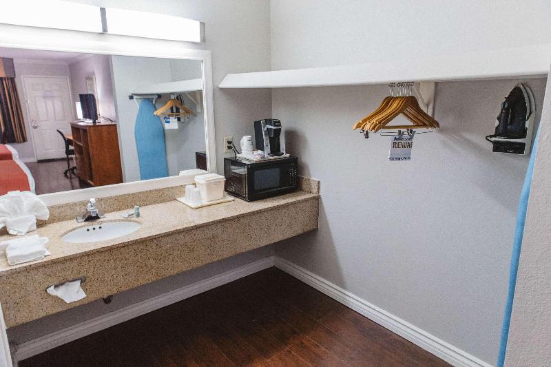 Best Western Palm Garden Inn image