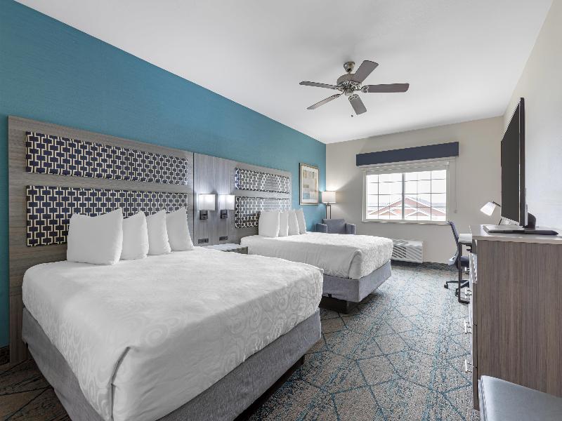 Best Western Plus Wasco Inn & Suites image