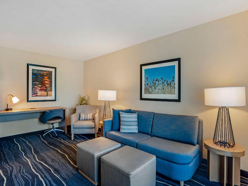 Best Western Plus Marina Gateway Hotel image