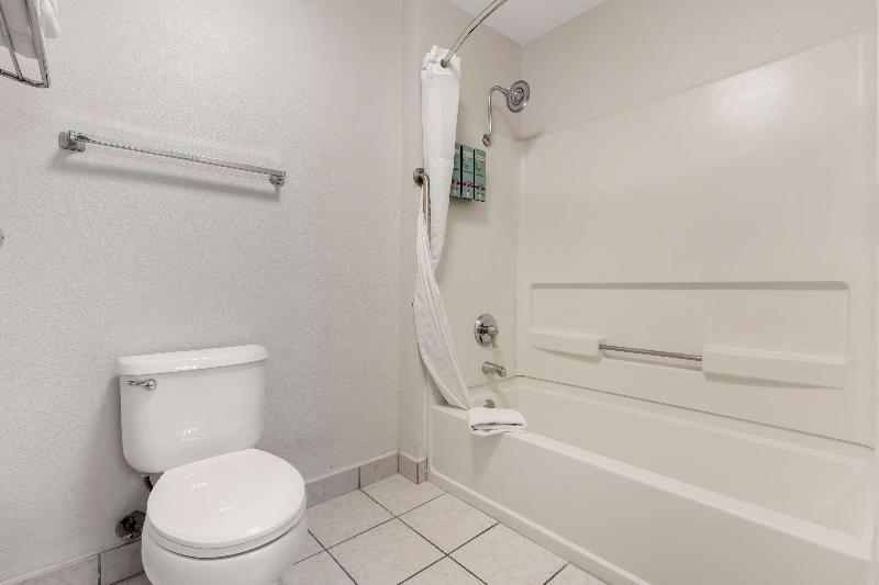 Best Western Colonial Inn image