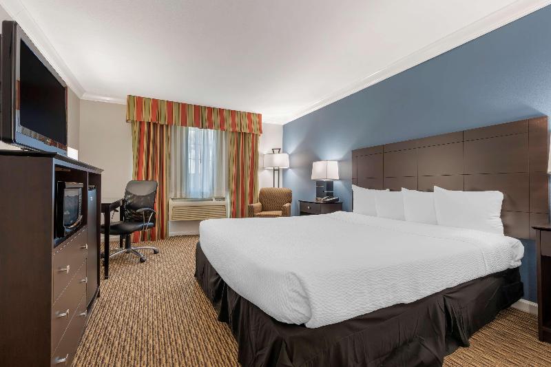 Best Western Colonial Inn image