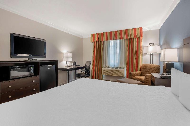 Best Western Colonial Inn image