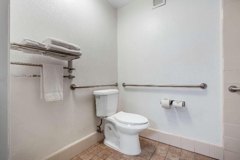 Best Western Colonial Inn image