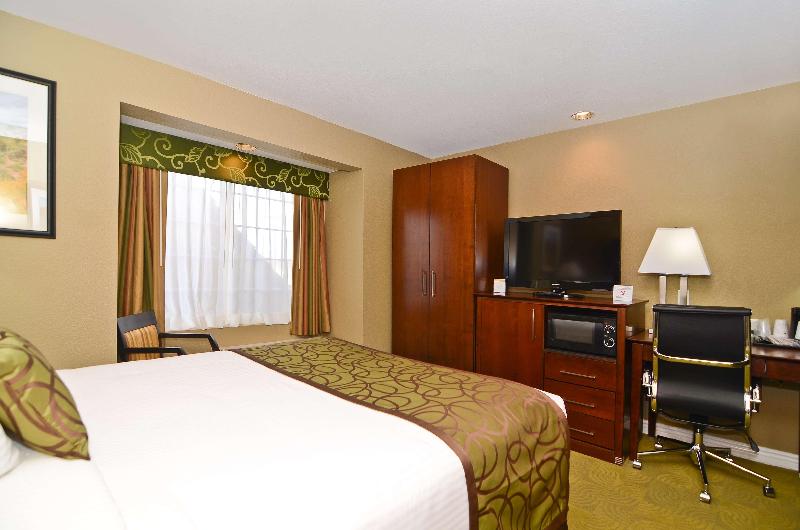 Best Western California City Inn & Suites image