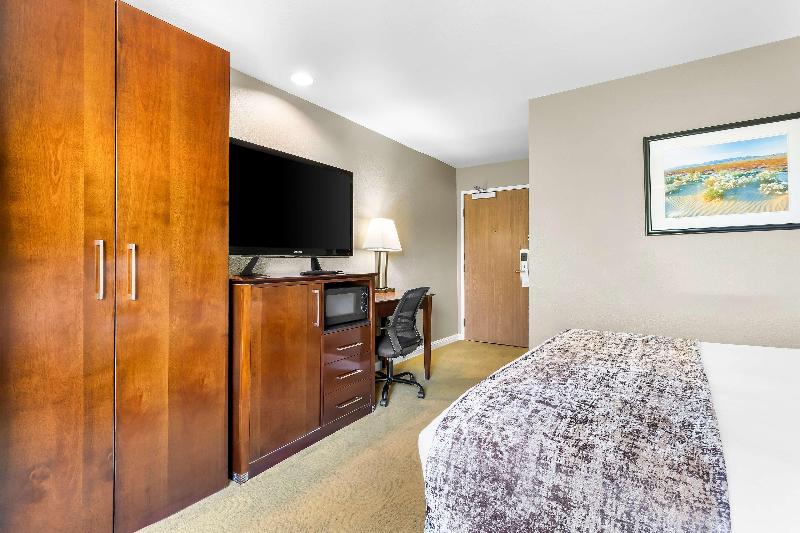 Best Western California City Inn & Suites image