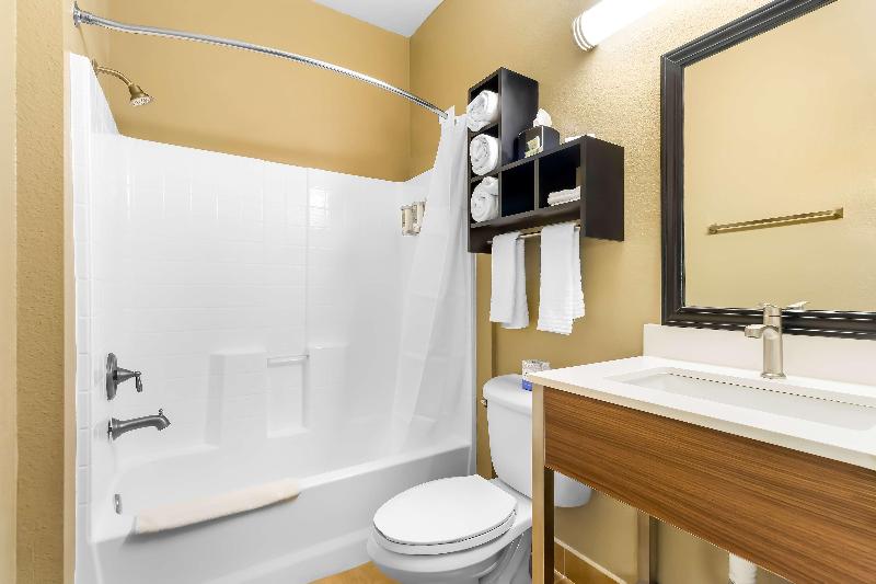 Best Western California City Inn & Suites image