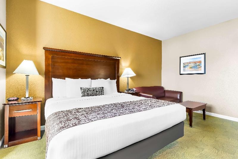 Best Western California City Inn & Suites image