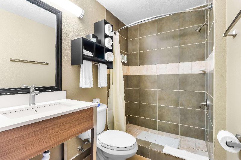 Best Western California City Inn & Suites image