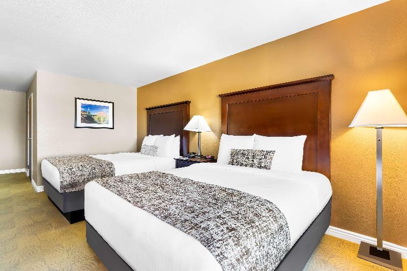Best Western California City Inn & Suites image