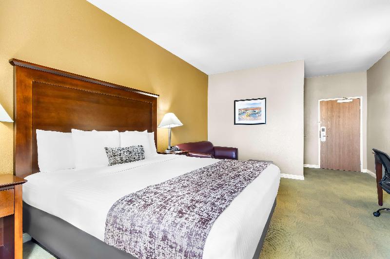 Best Western California City Inn & Suites image