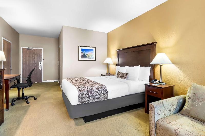Best Western California City Inn & Suites image