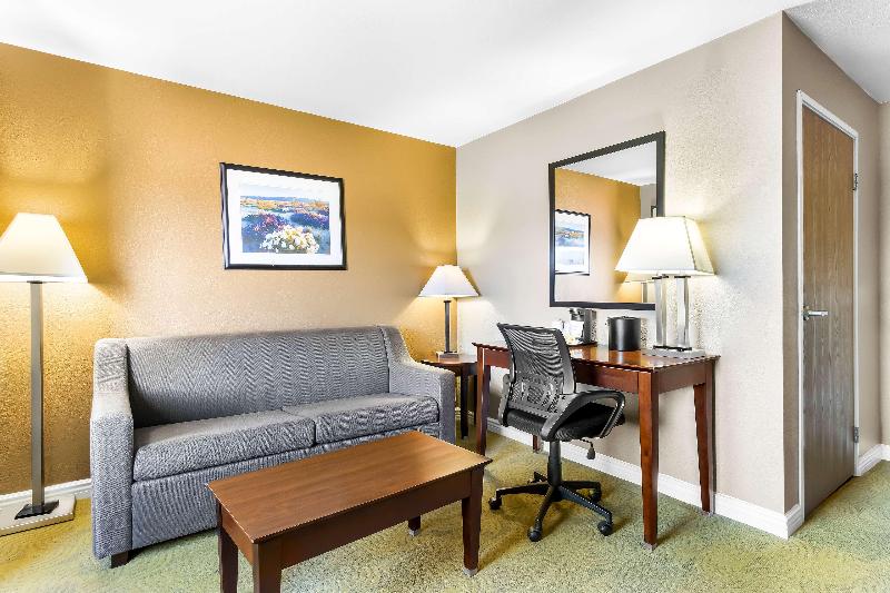 Best Western California City Inn & Suites image