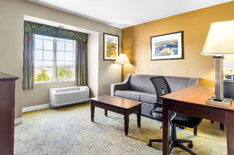 Best Western California City Inn & Suites image