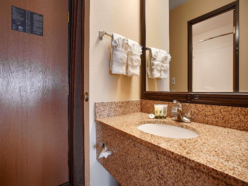 Best Western Plus Corning Inn image