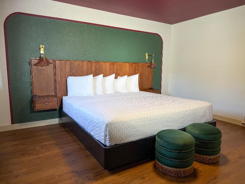 Best Western University Inn image