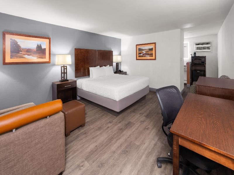Baymont By Wyndham Durango image
