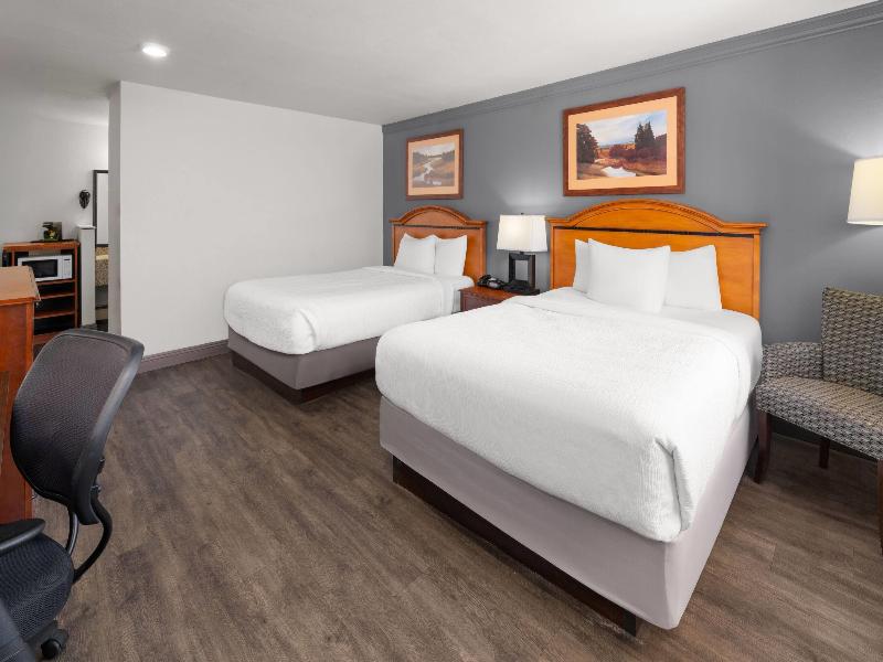 Baymont By Wyndham Durango image