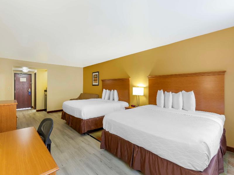 Best Western Kiva Inn image