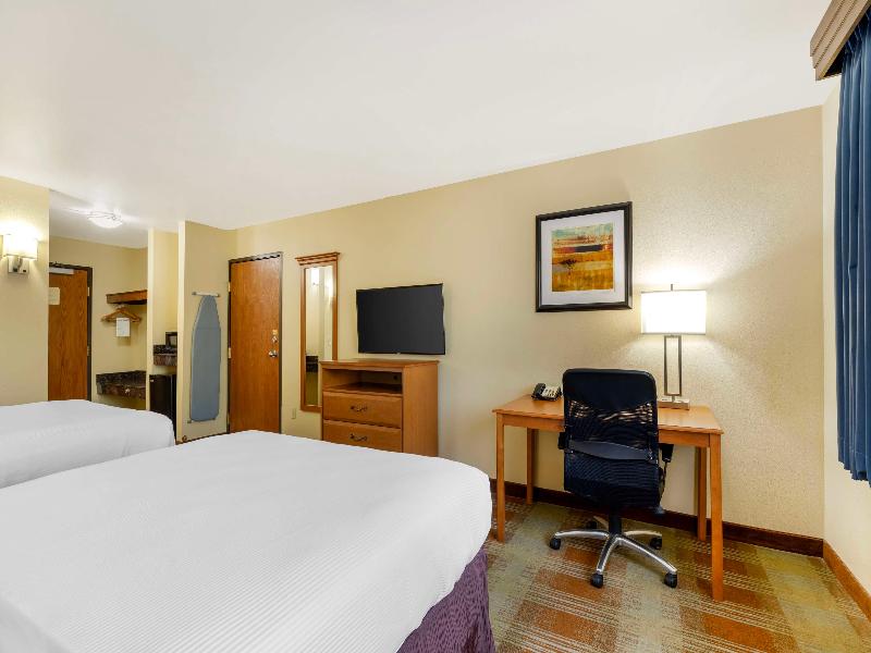 Best Western Kiva Inn image