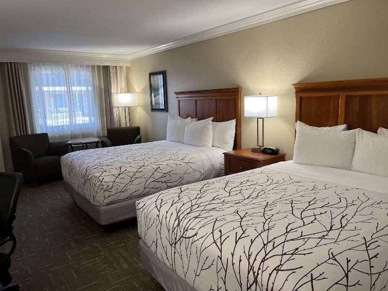 Best Western Plus Silver Saddle image