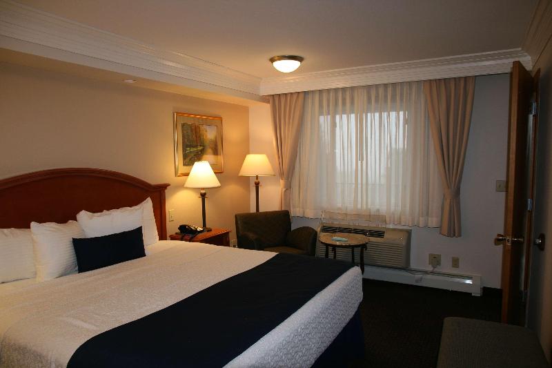 Best Western Plus Silver Saddle image