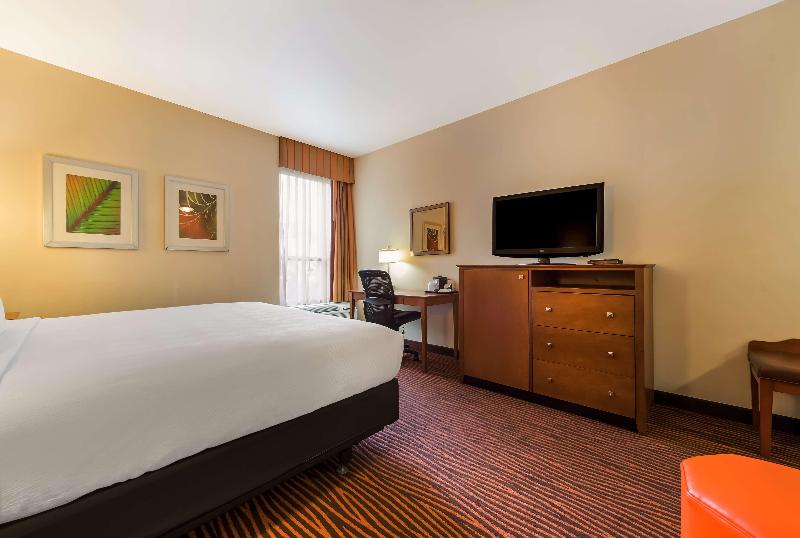 Bw Executive Hotel Of New Haven-West Haven image