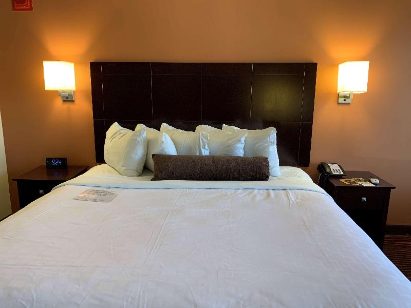 Bw Executive Hotel Of New Haven-West Haven image
