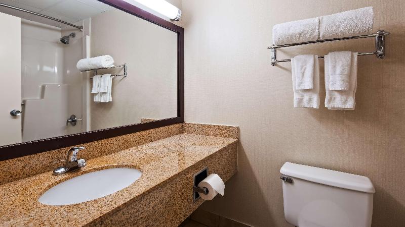 Bw Executive Hotel Of New Haven-West Haven image
