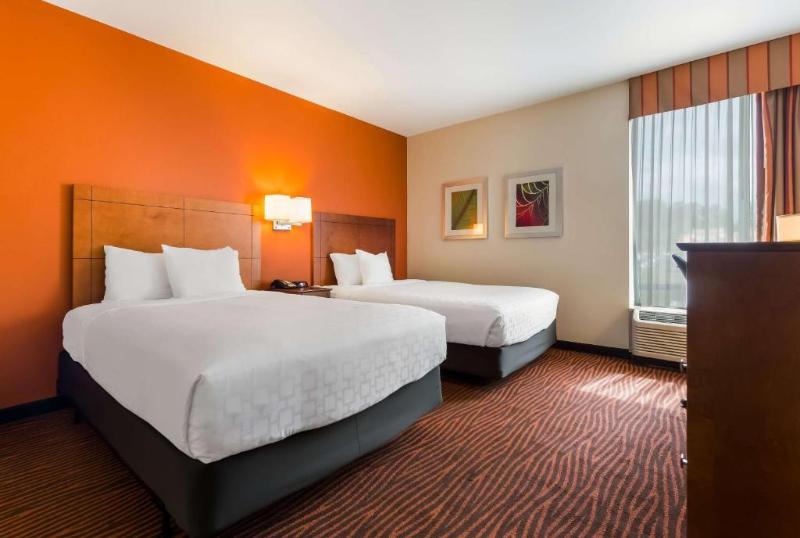Bw Executive Hotel Of New Haven-West Haven image