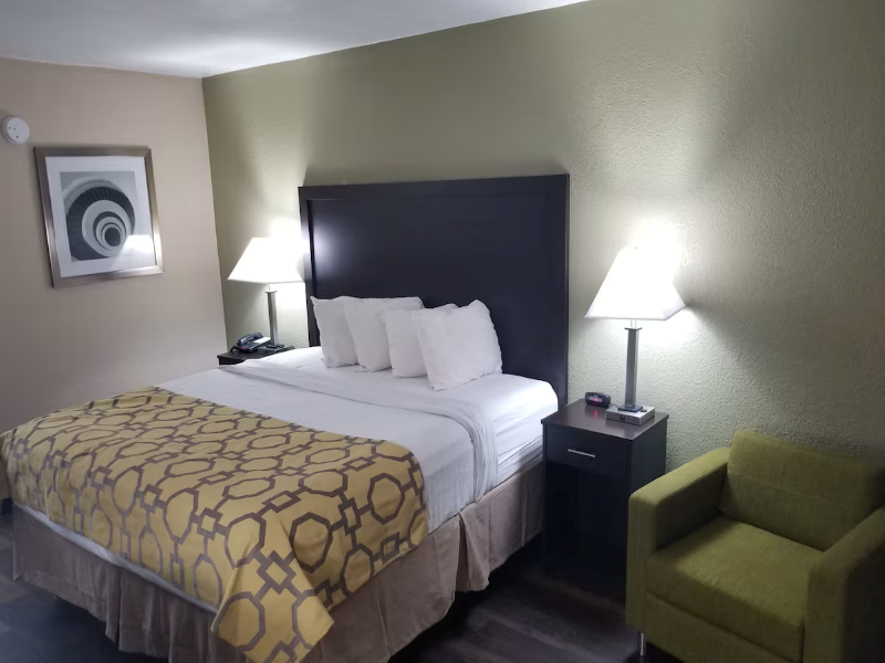 Baymont by Wyndham Lake City image
