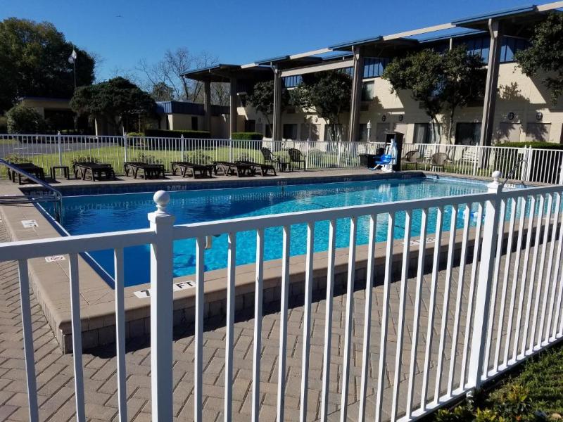 Best Western Crossroads Inn image