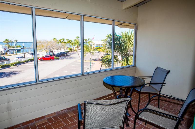 Best Western Plus Yacht Harbor Inn image