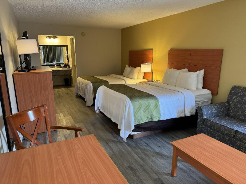 Quality Inn Near Manatee Springs State Park image