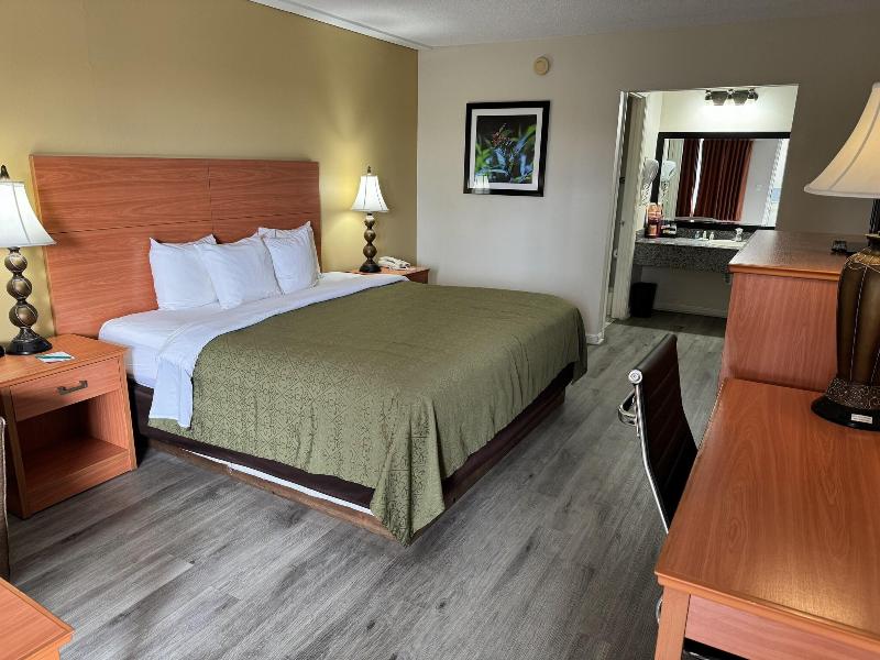 Quality Inn Near Manatee Springs State Park image