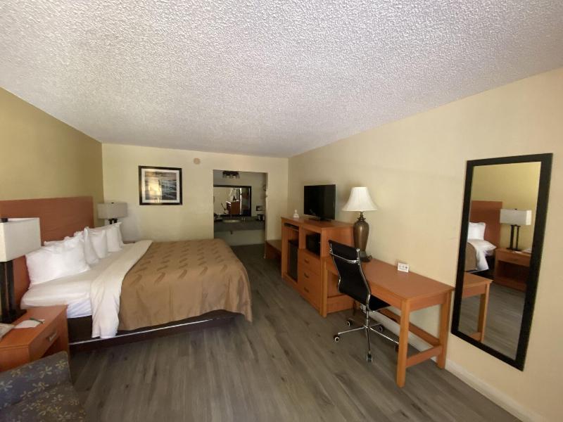 Quality Inn Near Manatee Springs State Park image