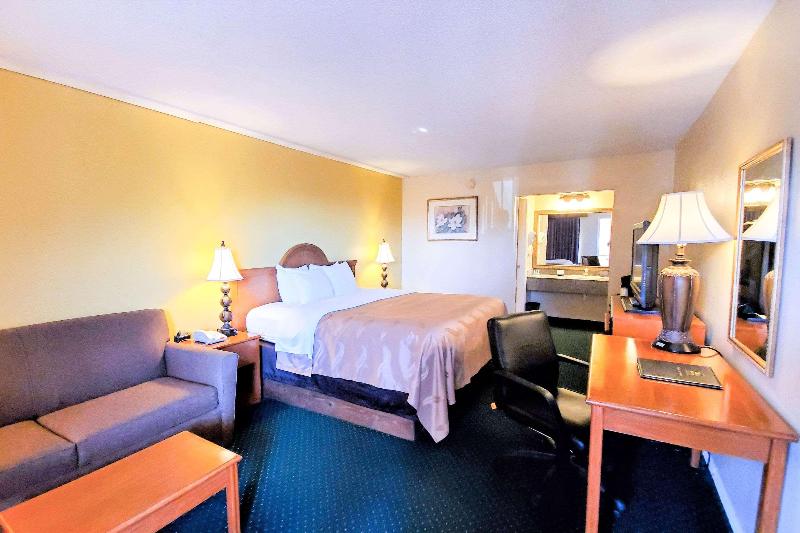 Quality Inn Near Manatee Springs State Park image