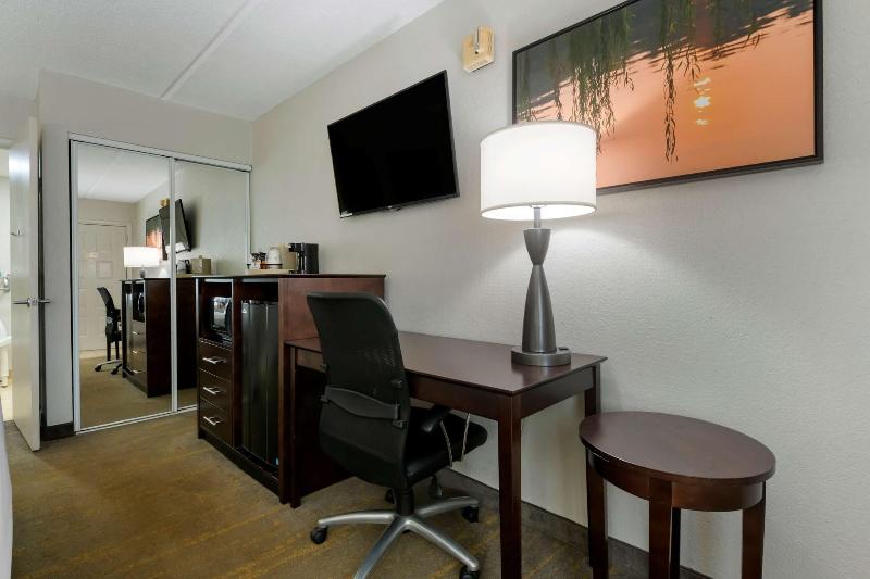 Best Western Inn of Palatka image