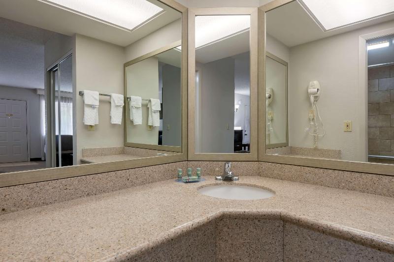 Best Western Inn of Palatka image