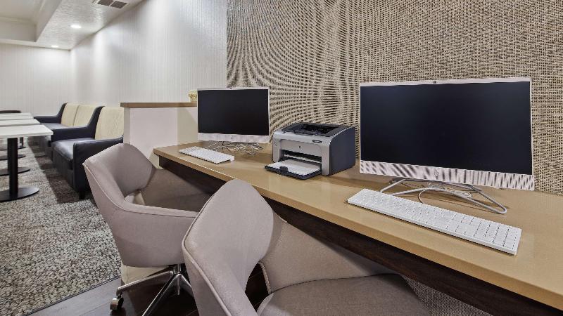 Best Western Heritage Inn & Suites image