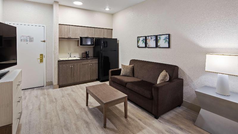 Best Western Heritage Inn & Suites image