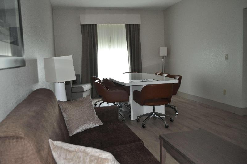 Best Western Heritage Inn & Suites image