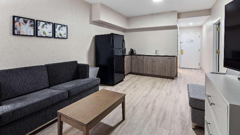 Best Western Heritage Inn & Suites image
