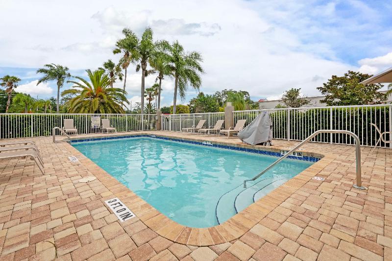 Best Western Edgewater Inn image