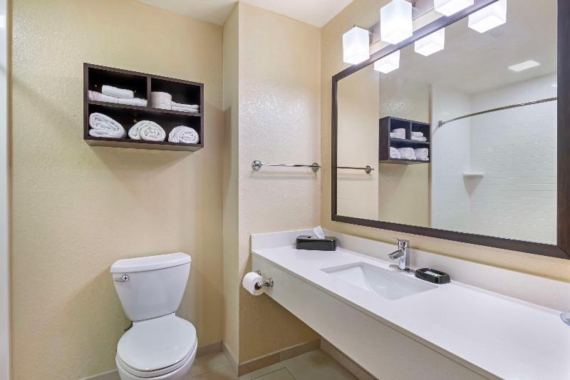 Best Western Edgewater Inn image