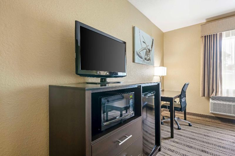 Best Western Edgewater Inn image